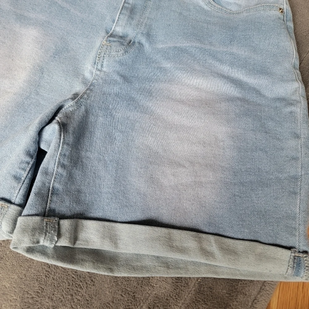 Fashion Nova Denim Jean Shorts 13